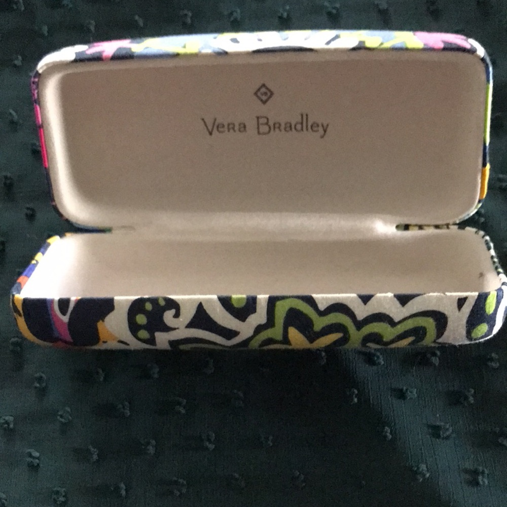 Vera Bradley Clamshell Sunglass Case - Picture 2 of 3